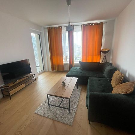 New Downtown Apartment Couple Minute From The Old Town Bratislava Exterior foto