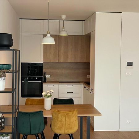 New Downtown Apartment Couple Minute From The Old Town Bratislava Exterior foto